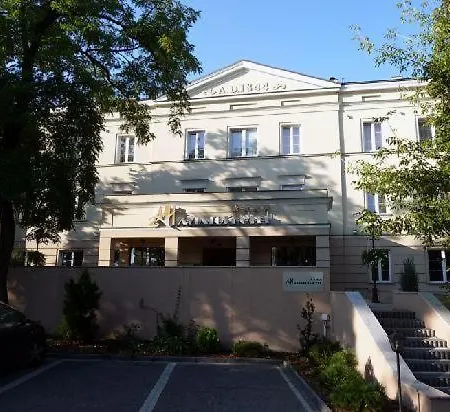 Aviator Hotel 4*