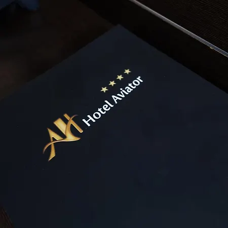 Hotel Aviator